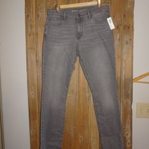 The rockstar grey skinny jeans. Brand new.